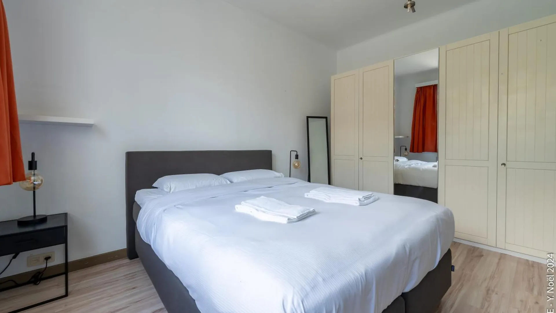 Villa La Louve - Big Place & Garden - Parking Gratuit Brussels
